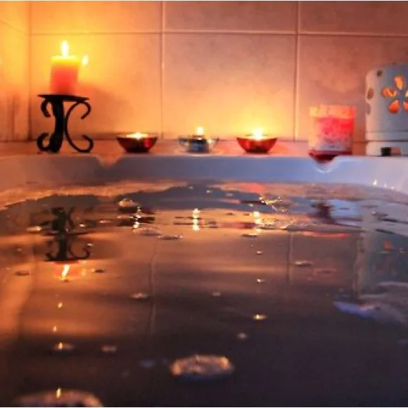 Jennifer’s Body Bath - luxurious oatmeal milk bath powder. - Picture 4 of 5